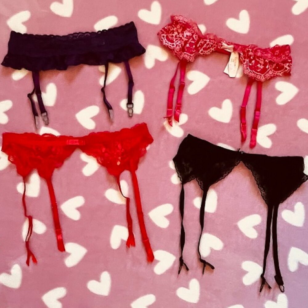 set of 4 Victoria's Secret lace garter belts size XS